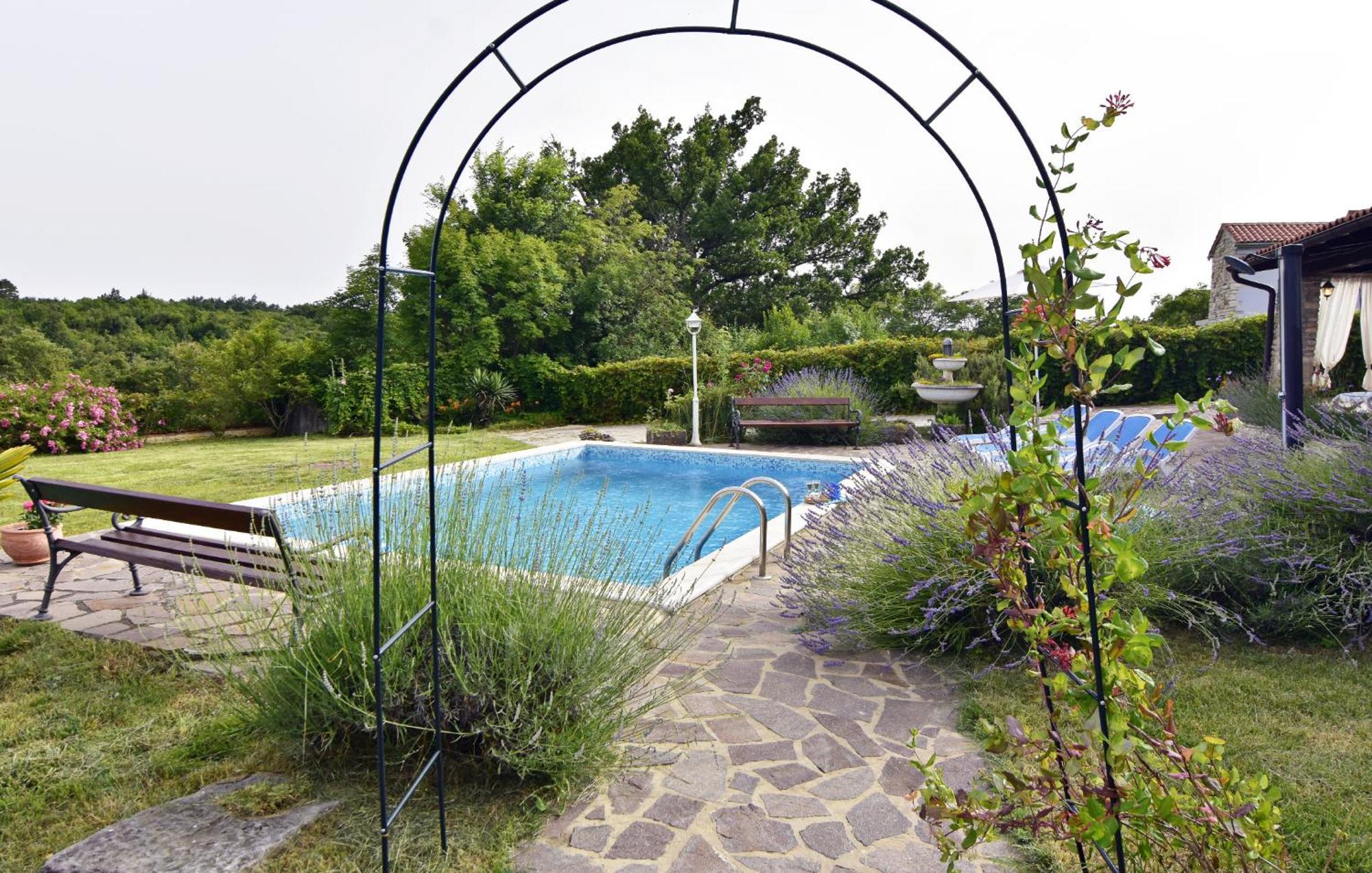 Vila Vesna グロジュニャン エクステリア 写真